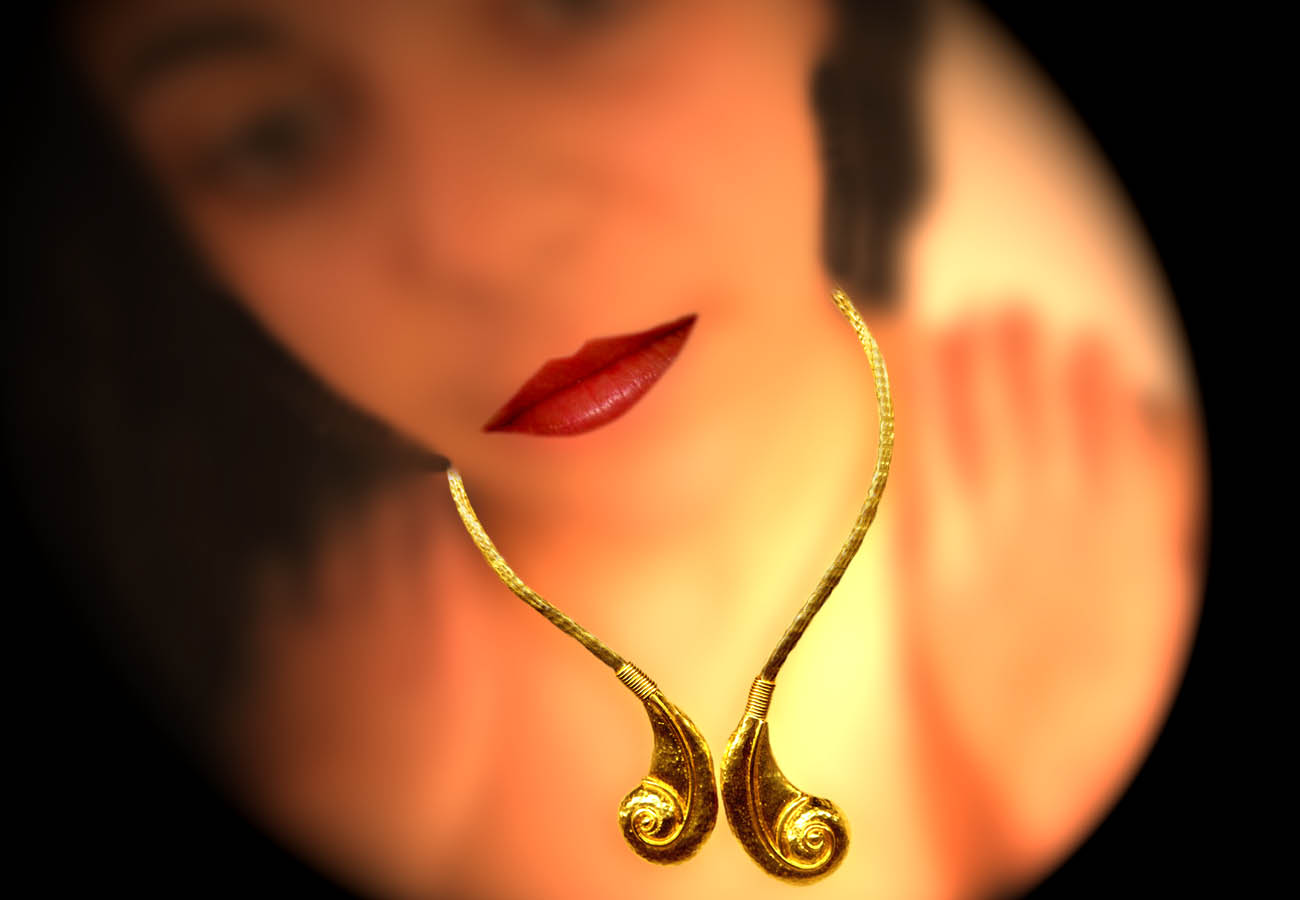18k gold hammered necklace inspired by flat reliefs from the Mycenaic through post Hellenic periods