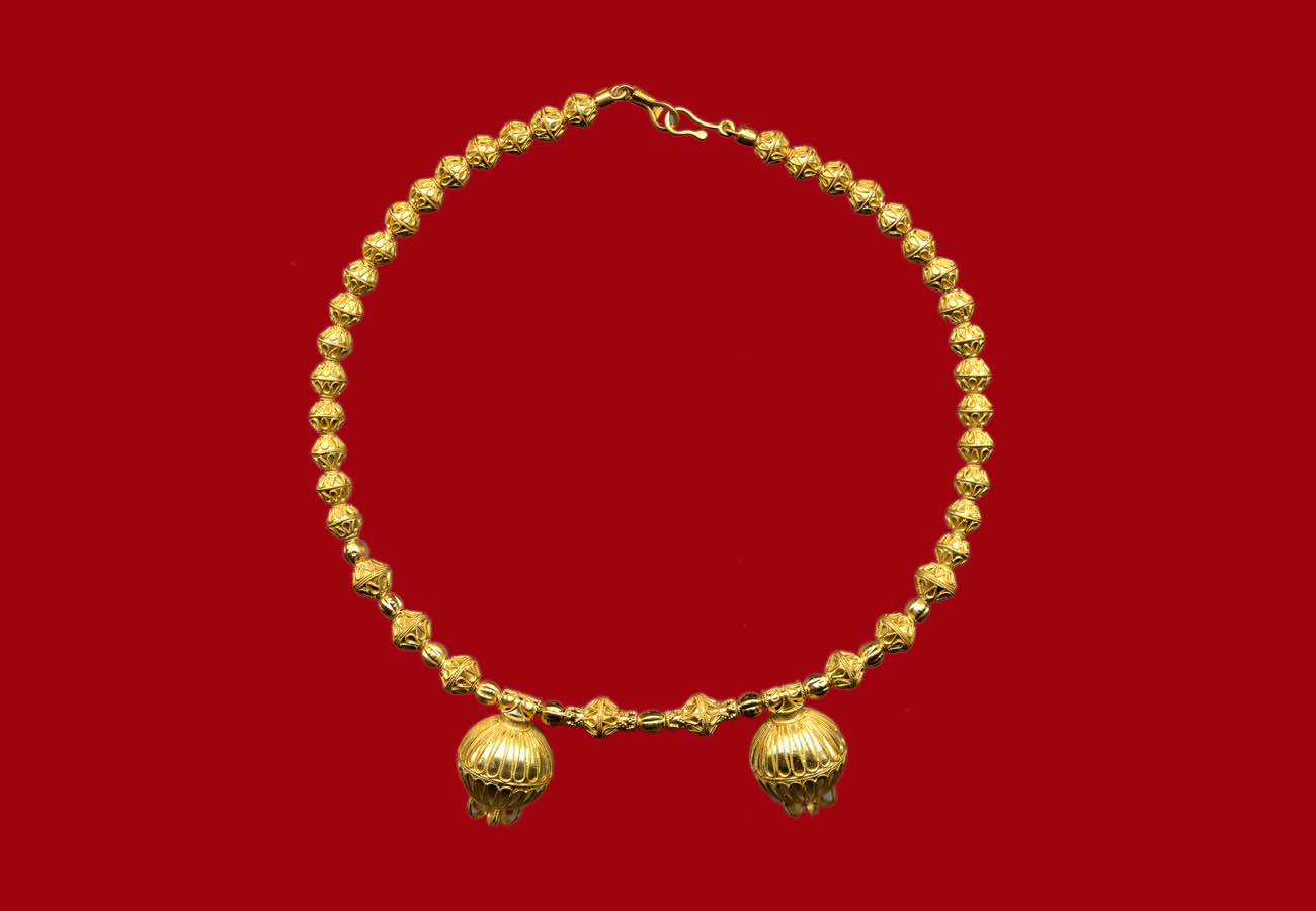 22k gold necklace with bi-conical beads and pomegranates, 510 BC